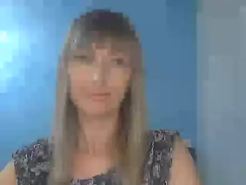 Snapshot of EffectMaya chatting on September 22, 4:09 pm EffectMaya online show from September 22, 4:09 pm