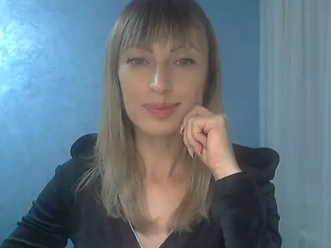 Snapshot of EffectMaya chatting on October 8, 3:20 pm EffectMaya online show from October 8, 3:20 pm