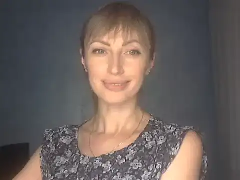 Snapshot of EffectMaya chatting on December 3, 4:16 pm EffectMaya online show from December 3, 4:16 pm