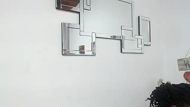 Madeline Woods online show from October 10, 11:53 am