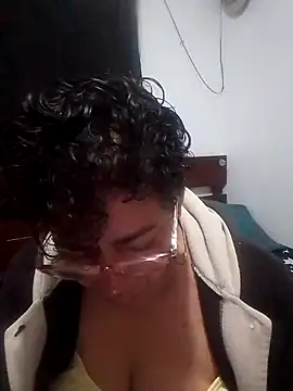 Snapshot of sorbetico_perverse chatting on November 15, 12:23 pm sorbetico perverse online show from November 15, 12:23 pm