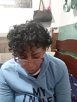 Snapshot of sorbetico_perverse chatting on February 17, 12:18 am sorbetico perverse online show from February 17, 12:18 am