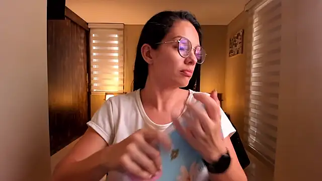 anabel 025 online show from March 18, 7:20 pm