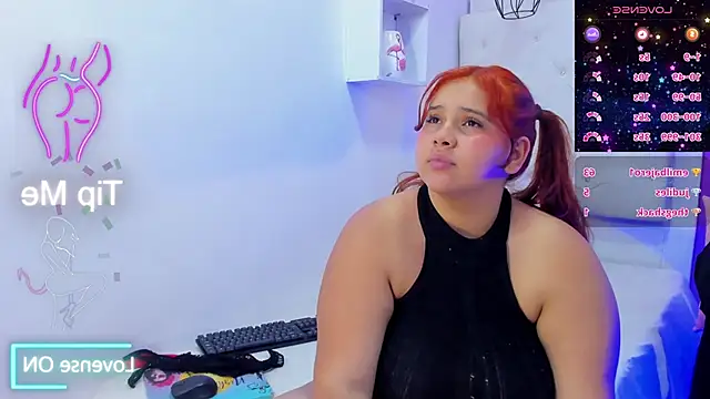 Snapshot of Alanna_hot3 chatting on January 21, 10:41 pm Alanna hot3 online show from January 21, 10:41 pm