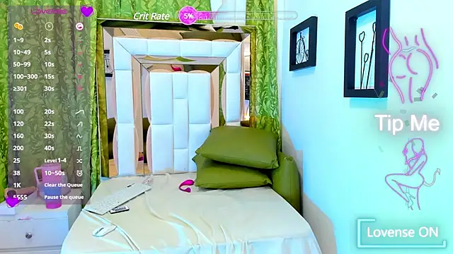 Snapshot of Alanna_hot3 chatting on March 18, 10:58 pm Alanna hot3 online show from March 18, 10:58 pm