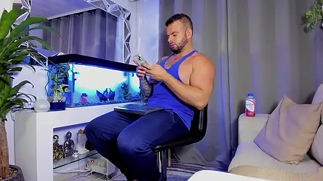 Snapshot of Johnnygrayson1 chatting on December 26, 11:46 pm Johnnygrayson1 online show from December 26, 11:46 pm