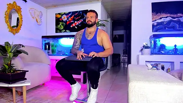 Snapshot of Johnnygrayson1 chatting on March 12, 11:54 pm Johnnygrayson1 online show from March 12, 11:54 pm