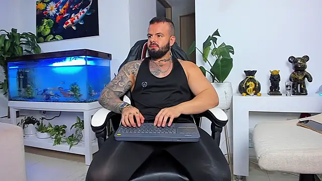 Snapshot of Johnnygrayson1 chatting on September 13, 1:27 am Johnnygrayson1 online show from September 13, 1:27 am