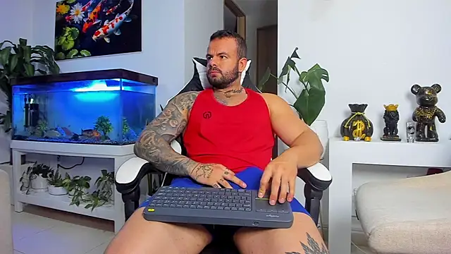 Snapshot of Johnnygrayson1 chatting on September 29, 12:16 am Johnnygrayson1 online show from September 29, 12:16 am