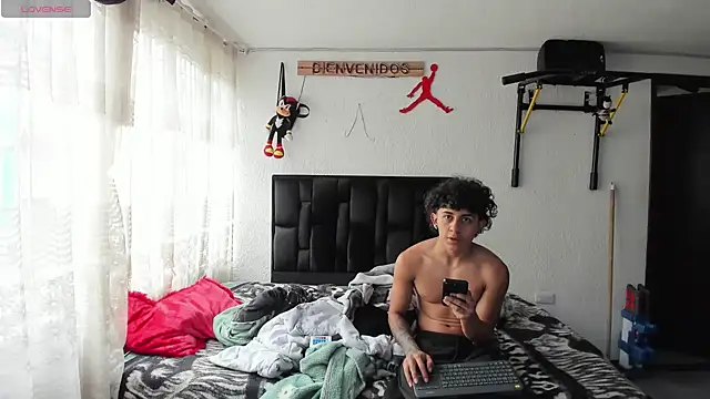 Snapshot of jokergc_2 chatting on February 3, 7:52 pm jokergc 2 online show from February 3, 7:52 pm