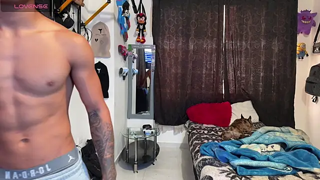 Snapshot of jokergc_2 chatting on September 18, 8:11 pm jokergc 2 online show from September 18, 8:11 pm