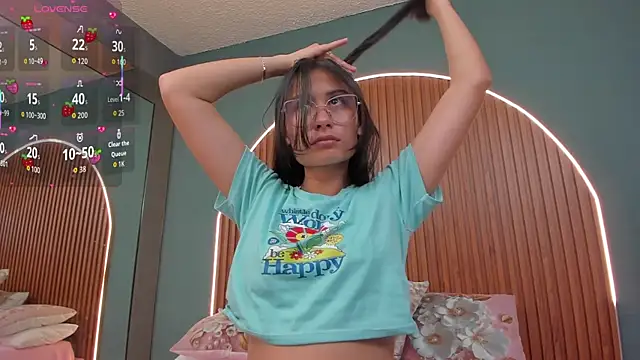 NayeCloud online show from December 4, 3:49 am