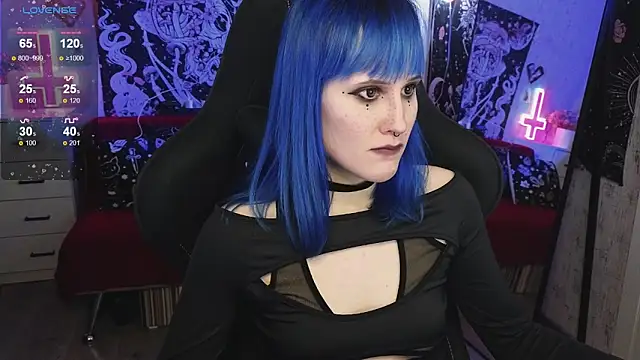 Snapshot of little_Elika chatting on February 5, 10:33 pm little Elika online show from February 5, 10:33 pm