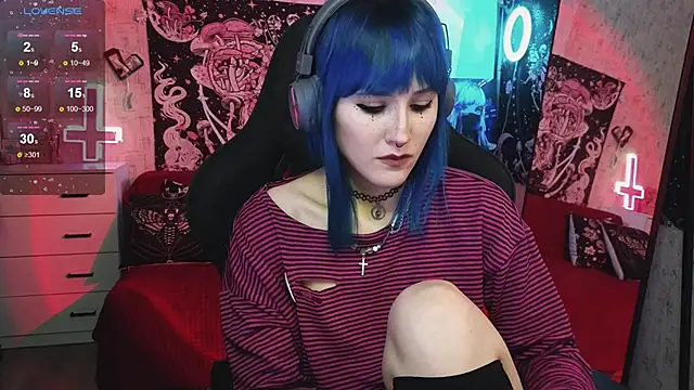 Snapshot of little_Elika chatting on March 6, 9:20 pm little Elika online show from March 6, 9:20 pm