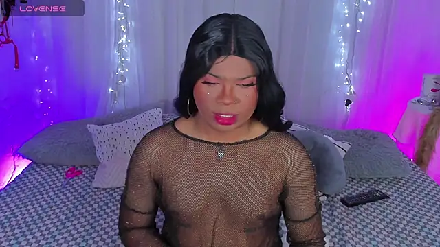 CuteRomi online show from December 10, 3:52 am