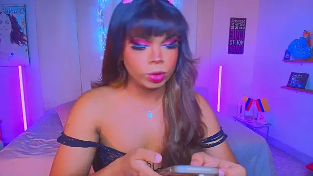 CuteRomi online show from September 10, 11:27 pm