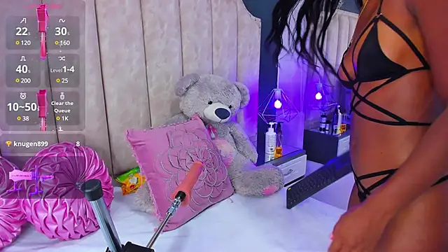 ShanelWest online show from January 26, 1:25 pm