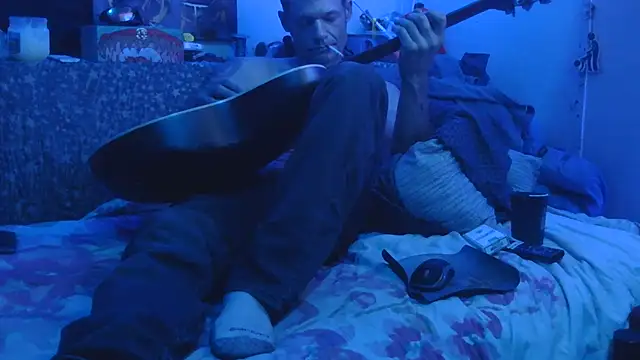 Snapshot of TheOneYouLove69 chatting on November 15, 6:11 am TheOneYouLove69 online show from November 15, 6:11 am