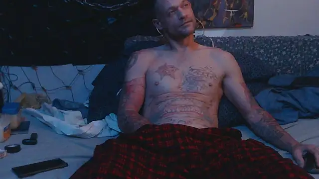 Snapshot of TheOneYouLove69 chatting on November 28, 3:53 am TheOneYouLove69 online show from November 28, 3:53 am