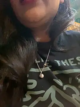 HaaniKaur online show from January 2, 5:07 pm