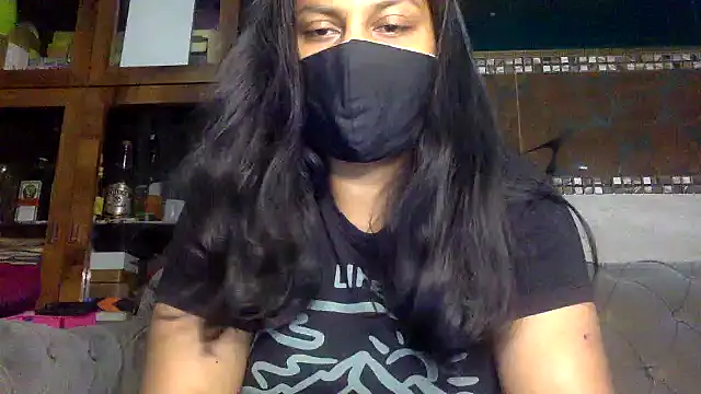 HaaniKaur online show from January 5, 5:49 pm