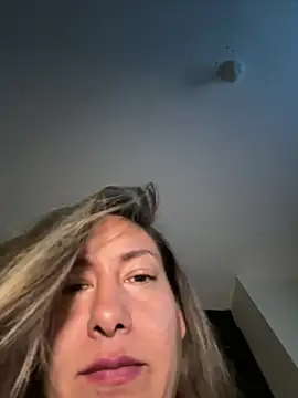 xLadyScarlettx online show from February 17, 5:04 am