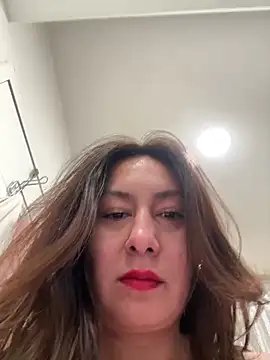 xLadyScarlettx online show from December 15, 2:49 am