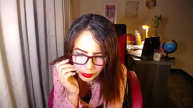 danielle rose 1 online show from March 5, 2:02 pm