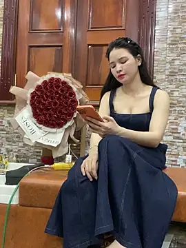 LiLi-Kirix99 online show from May 19, 2:01 pm