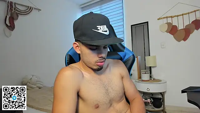 mateoleonee online show from December 16, 8:03 pm