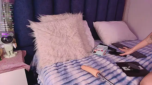 Snapshot of AmberMoss_ chatting on January 29, 6:54 am AmberMoss online show from January 29, 6:54 am