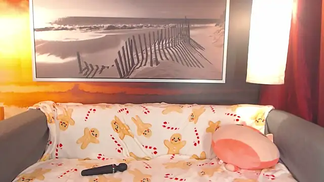 Snapshot of BigBoobsARRI chatting on December 15, 3:31 pm BigBoobsARRI online show from December 15, 3:31 pm