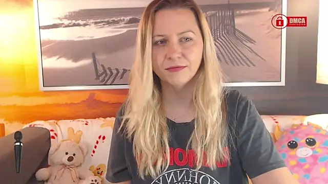 Snapshot of BigBoobsARRI chatting on February 5, 2:48 pm BigBoobsARRI online show from February 5, 2:48 pm