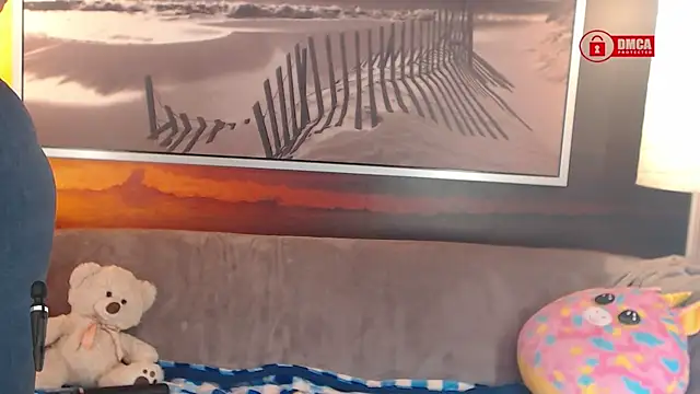 Snapshot of BigBoobsARRI chatting on February 19, 9:39 am BigBoobsARRI online show from February 19, 9:39 am