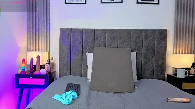 Snapshot of Ema_Stone65 chatting on November 15, 9:32 pm Ema Stone65 online show from November 15, 9:32 pm