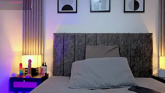 Ema Stone65 online show from February 25, 7:45 pm