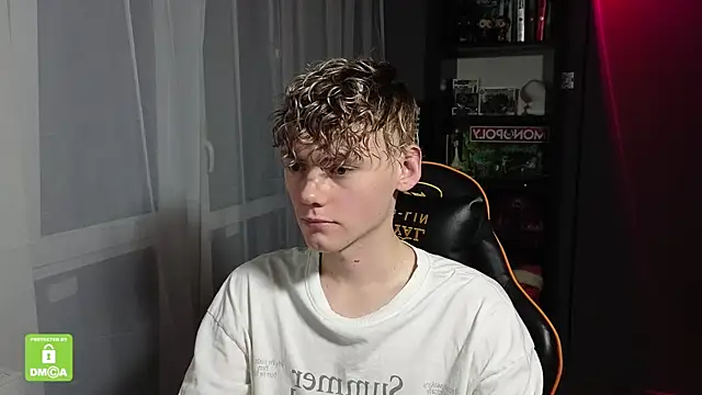 Snapshot of Keytaro chatting on October 26, 3:07 pm Keytaro online show from October 26, 3:07 pm