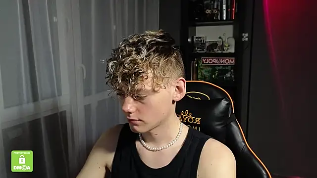 Snapshot of Keytaro chatting on November 10, 3:11 pm Keytaro online show from November 10, 3:11 pm