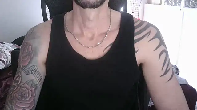 Snapshot of gabrielsaiyann chatting on November 17, 9:48 am gabrielsaiyann online show from November 17, 9:48 am