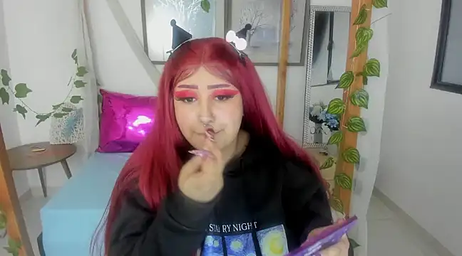 lussyevans24 online show from February 26, 2:59 am