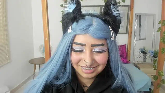 lussyevans24 online show from March 18, 3:53 am