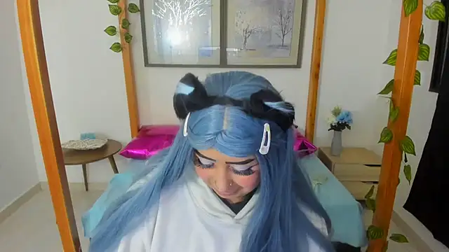 lussyevans24 online show from March 22, 6:43 am