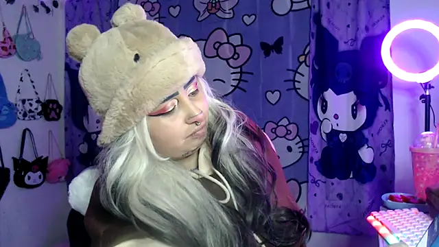 lussyevans24 online show from September 13, 5:51 am