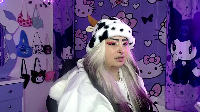 lussyevans24 online show from September 14, 6:23 am