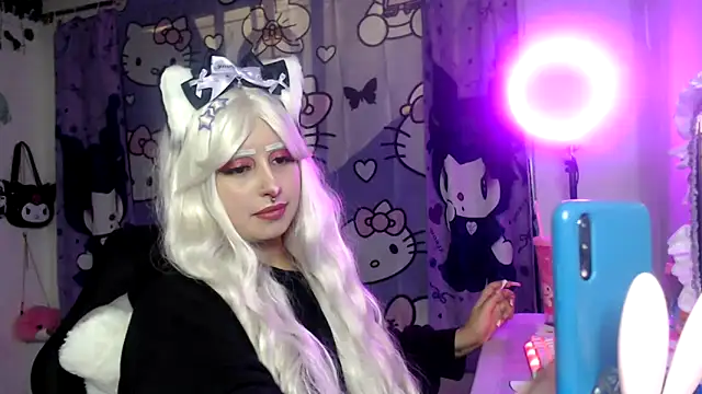 lussyevans24 online show from November 8, 4:23 am