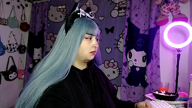 lussyevans24 online show from February 2, 5:06 am