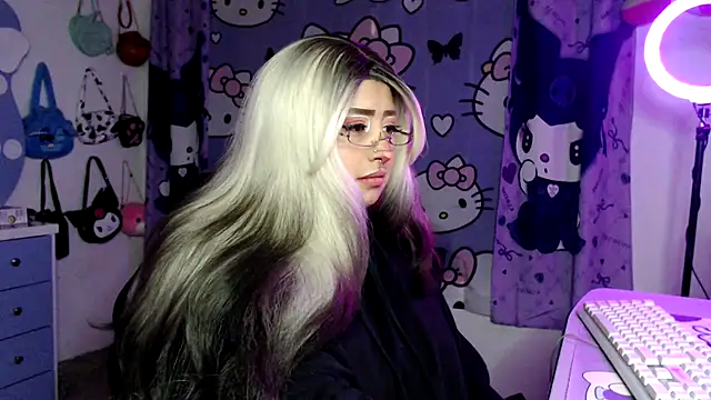 lussyevans24 online show from February 28, 3:40 am