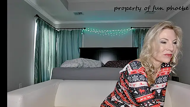 Fun Phoebe online show from December 5, 5:17 pm