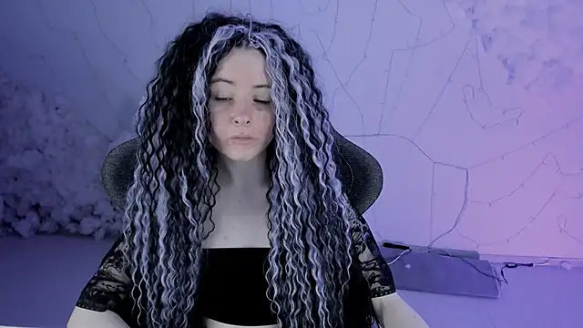 Snapshot of LexiWenford chatting on March 18, 2:47 am LexiWenford online show from March 18, 2:47 am