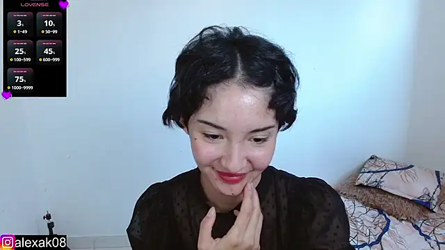 Snapshot of alexaa08 chatting on December 5, 3:17 pm alexaa08 online show from December 5, 3:17 pm